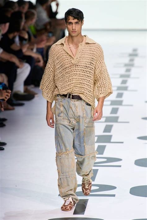 Dolce And Gabbana Spring 2023 Menswear Collection In 2022 Dolce And