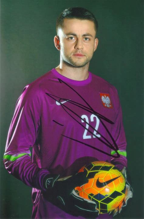 Born 18 april 1985) is a polish professional footballer who plays as a goalkeeper for welsh club swansea city and the poland national team. Pamiątki sportowe: Łukasz Fabiański