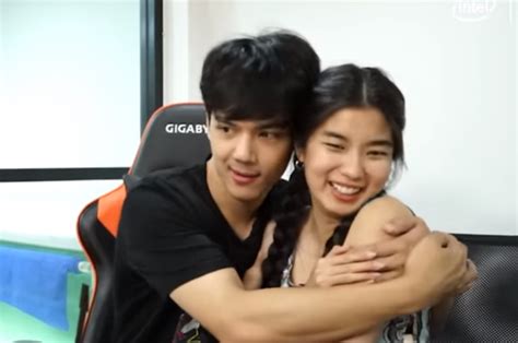 ก้อย อรัชพร สุดฟินจัดจูบชุดใหญ่ใส่ ทอย ปฐมพงศ์ ทำ ปังปอนด์ ถึงกับหึงลมออกหูในซีรีส์ เสือ ชะนี เก้ง freshy ซิทคอมสุดฮา 'นิกกี้ ณฉัตร' ยืดออกรับจีบ 'ก้อย อรัชพร'จริง!!