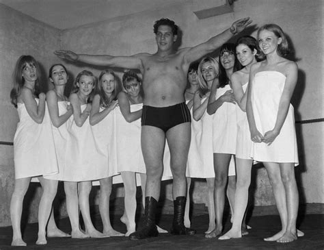 Incredible Photographs of Legendary André the Giant You Wont Believe They Are Real But They