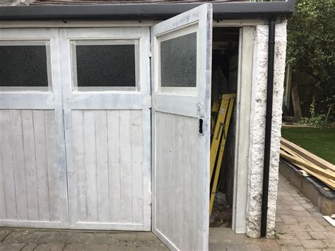 Raising the roof and leaving the walls in place is a little easier, but the task of disconnecting the roof from the walls is more difficult than disconnecting the walls from the floor. Raising Garage Flat Roof | DIYnot Forums