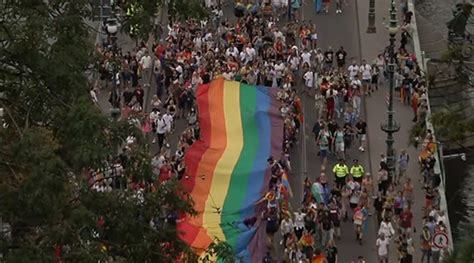 As Many As 60000 People Participate In Prague Pride Parade Romeacz