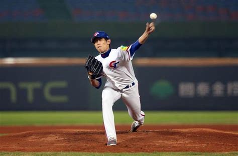 Sep 27, 2021 · 樂天桃猿隊投手陳冠宇昨天先發5局僅失2分，還創下生涯新高的7次三振，不過過程跌跌撞撞，生涯首勝也還沒入袋，「太溫柔」、「太小心」是他亟需改變之處，陳冠宇說：「心理層面大於技術。」 從日職返台，陳冠宇坦言投球時確實背負著外界期望，加上從8月24日初登板開始，5場先發最多僅投到6. 陳冠宇力壓龍頭樂天 燃燒120球摘首勝 - 中時電子報