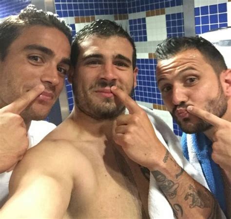 Il presidente del delfino, daniele sebastiani, avrebbe infatti incontrato. Pin von Hedonist auf Boy Group in 2020