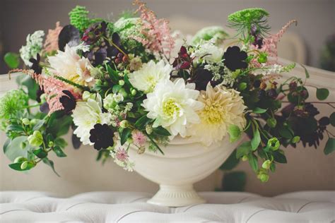 What flowers should you send for sympathy. Should I Send Bereavement Flowers? - Cedarhouse Flowers