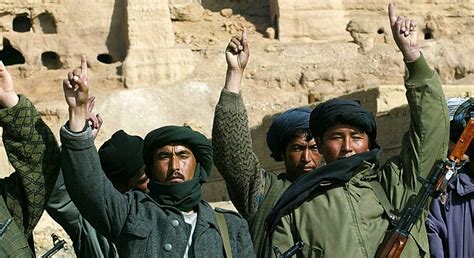 إستيلاؤنا السريع على المدن الكبرى يؤكد ترحيب الأفغان بنا. الناطق باسم حركة طالبان يؤكد وفاة زعيم الحركة الملا محمد ...