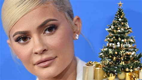 Kylie Jenner Shamed Over Her Christmas Tree Iheart