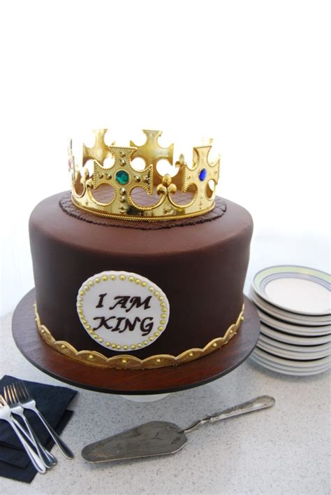 I Am King Cake 295 • Temptation Cakes Temptation Cakes