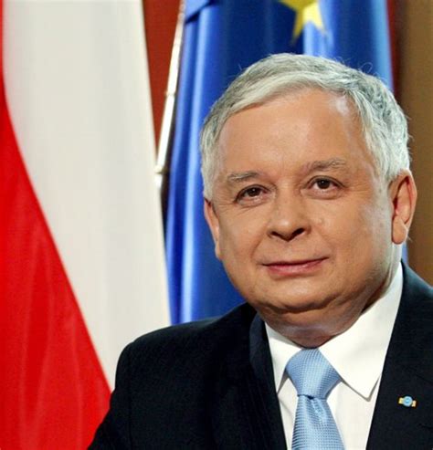 Prezydent rzeczypospolitej, prezes nik, prezydent warszawy, minister sprawiedliwości i działacz opozycji w. Uroczystości 65. rocznicy urodzin śp. Prezydenta RP Lecha ...