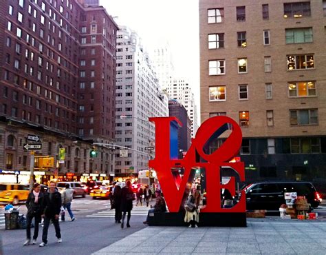 Iphone 4 New York Love Sculpture