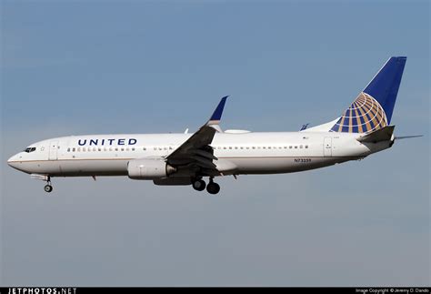 N73259 Boeing 737 824 United Airlines Jeremy D Dando Jetphotos