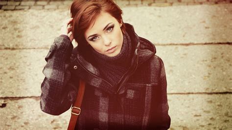 Women Model Face Redhead Lana Branishti Dyed Hair Women Outdoors