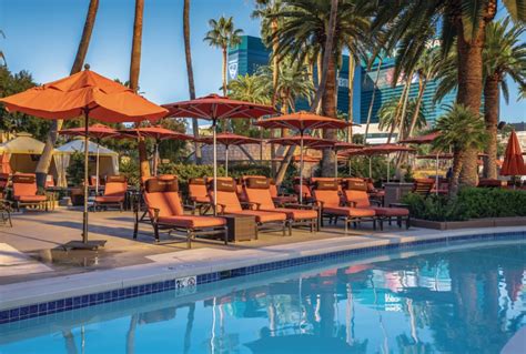 Las Vegas Pools Open Year Round Updated For