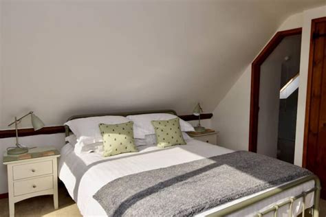 Little Upton Barn Self Catering Accommodation In Ryde
