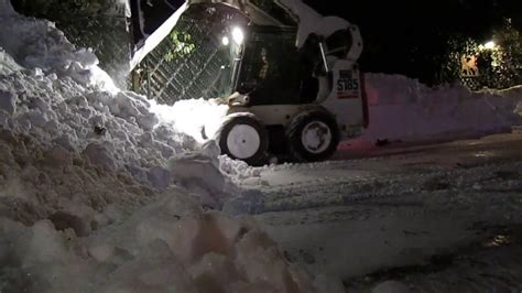 Bobcat S185 Doing Snow Removal Youtube