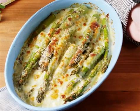 Permission to dance bts : Recette: Asperges au gratin. | Food, Fraisier recipe, Food ...