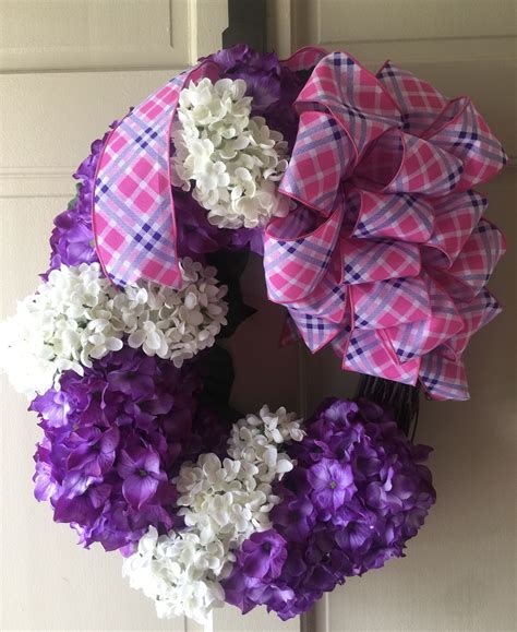 Pin By Debbie Robinson On Wreaths Bows And Centerpieces By Debbie Floral Wreath Wreaths