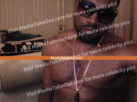 Omg He S Naked Kanye West Omg Blog