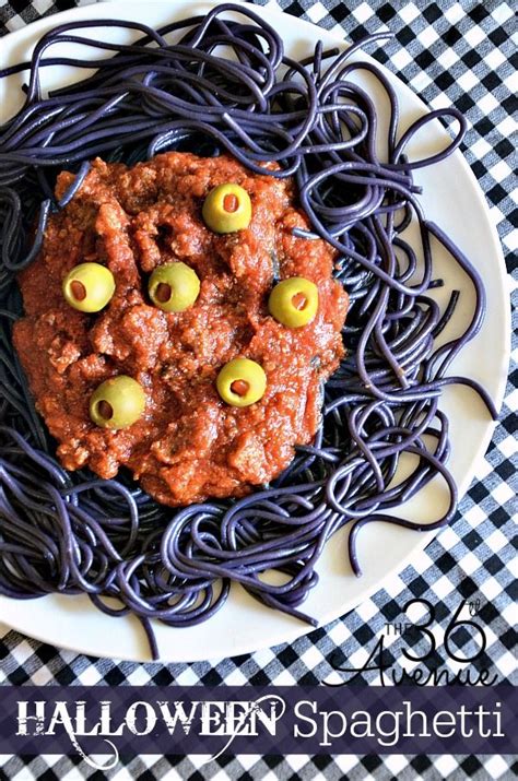 Whenever possible, offer your child finger foods instead of soft ones that require a fork or spoon to eat. Spooktacular Halloween Dinner Ideas | Skip To My Lou
