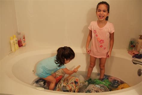 What S Goin On With The Shababys Washing Clothes In The Bath Tub