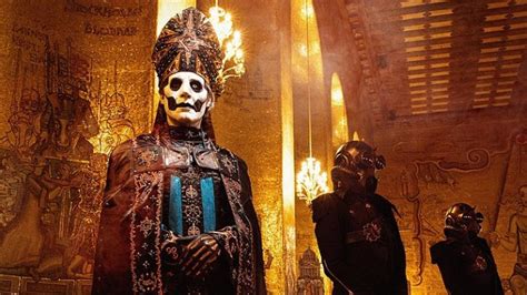 ghost introduce papa emeritus iv at final prequelle show the pit