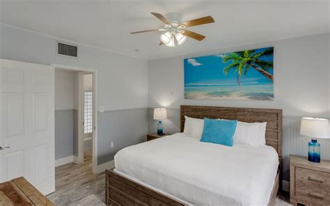 Seascape Resort And Marina Hotels In Marathon Florida