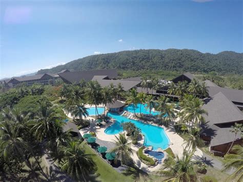 A hotel with a swimming pool brings your otherwise ordinary trip up a notch. NexusResort Karambunai - Kota Kinabalu | Resort spa ...