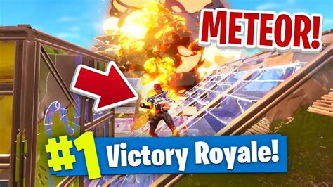 A Meteor Hit Me In Fortnite Battle Royale Youtube