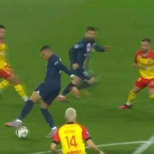 Paris Saint Germain schlägt RC Lens im Ligue 1 Topspiel dank glänzend