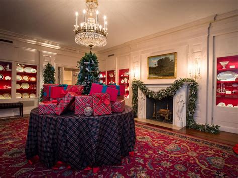 White House Christmas 2015 A Holiday Spectacular Hgtvs Decorating