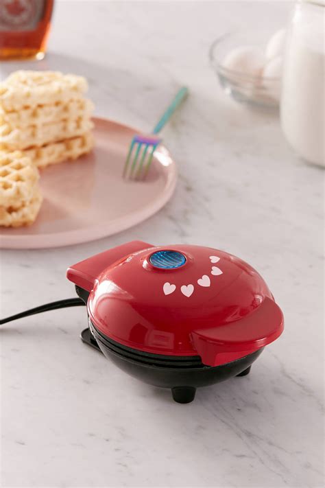 Heart Shaped Mini Waffle Maker In 2020 Waffles Maker Christmas