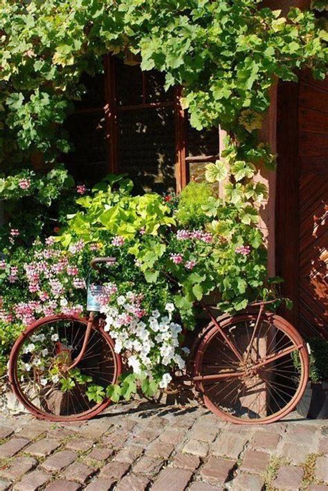 22 Diy Bicycle Planters With Vintage Vibe Home Design