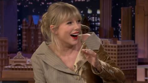 Watch Taylor Swift Cry Over A Banana After Getting Lasik Eye Surgery