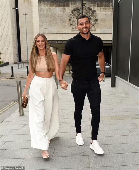 Love Island S Connagh Howard Puts On A Loved Up Display With His