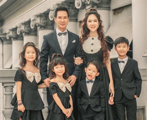 Vợ Chồng Lý Hải Minh Hà Tung ảnh Gia đình 6 Thành Viên Sau 10 Năm Kết Hôn Báo Dân Trí