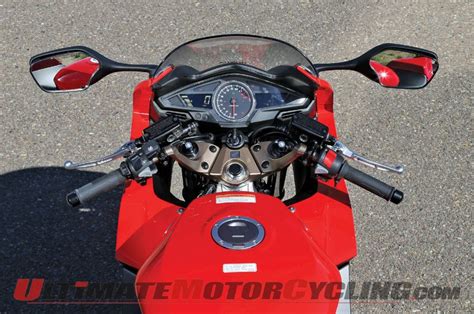 Overall viewers rating of honda interceptor is 4.5 out of 5. 2014 Honda Interceptor Deluxe Review | Taking the Crown