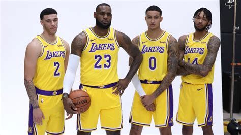 Mavericks' kristaps porzingis working toward january return. NBA Trade news: LA Lakers now wants Carmelo Anthony or ...