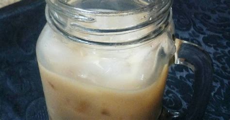 Ada yang ditambahkan kelapa muda, sagu mutiara,irisan nangka serta bubur lemu ( sumsum ). Resep Teh Susu Cincau oleh Elza Simple Kitchen - Cookpad
