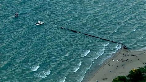 Girl 13 Dies After Being Pulled From Lake Michigan On North Side Abc7 Chicago