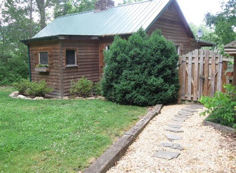The following article was pulled together from various posts written by david and kay scott, authors of the complete guide to the national park lodges , during their 2010 trek across the. Shenandoah River Cabins | Shenandoah National Park