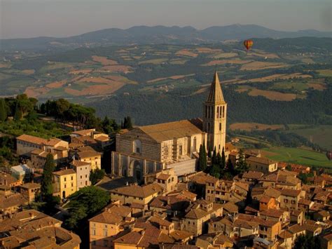 12 mejores lugares para visitar en umbria italia con fotos y mapa