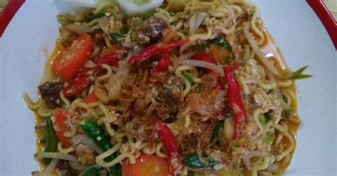 Banyak restoran dan cafe yang menyediakan menu khusus olahan mie dengan beraneka olahan mie yang cantik dan menggugah selera juga kekinian. 5.858 resep mie goreng restoran enak dan sederhana - Cookpad