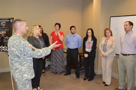 Sma Dailey Visits Smdc Article The United States Army