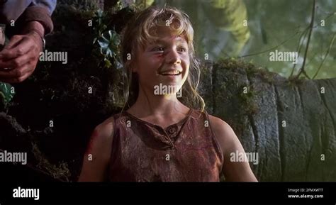 Usa Ariana Richards In A Scene From Cuniversal Pictures Film Jurassic Park 1993 Plot A