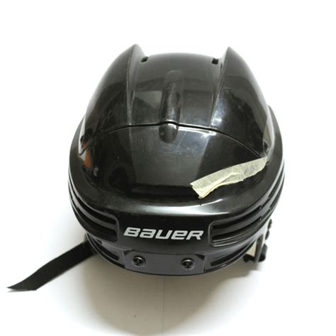 Es wird ihnen dann automatisch die passende größe. Eishockey helm | Shareonimo.at