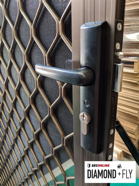 7mm Diamond Hinged Screen Door