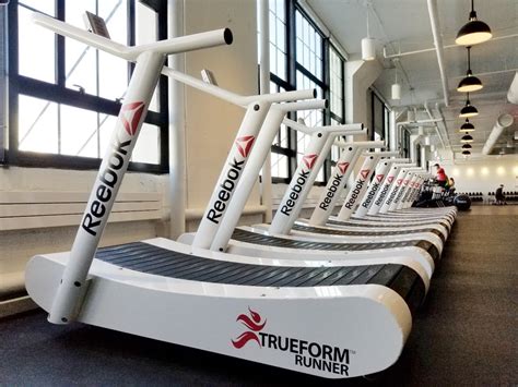 Trueform Runner Non Motorized Curve Treadmill New Expert Fitness Supply