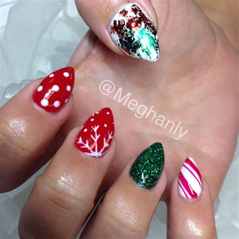 Christmas nails winter nails nail art- green nail and candy cane NOT