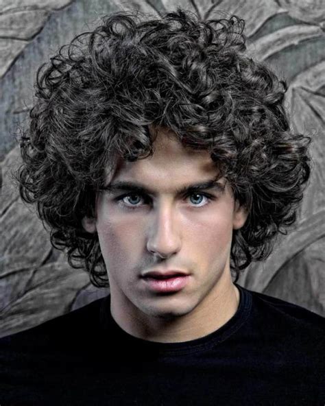 The Best Curly Hairstyles For Men Improb Mens Hairstyles Curly