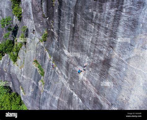 Rock Climbing Climber In Val Di Mello Valtellina Stock Photo Alamy
